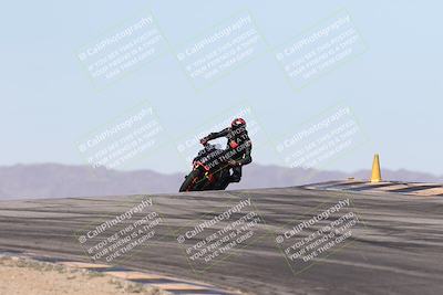 media/Dec-01-2025-Moto Forza (Mon) [[2daa91e15f]]/2-Intermediate Group/Session 2 (Turns 9 and 10)/